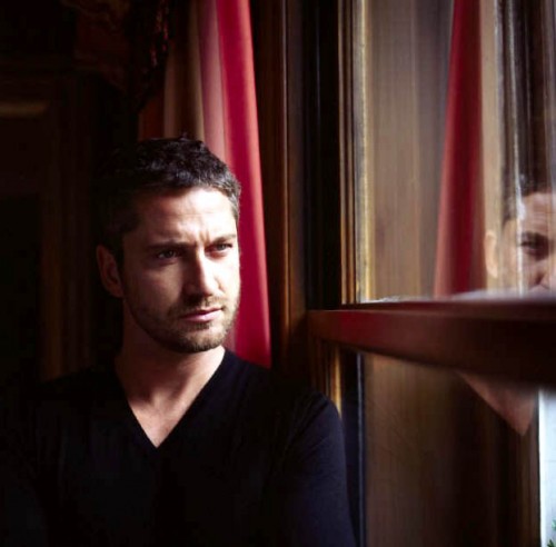 kinopoisk.ru-Gerard-Butler-416088.jpg