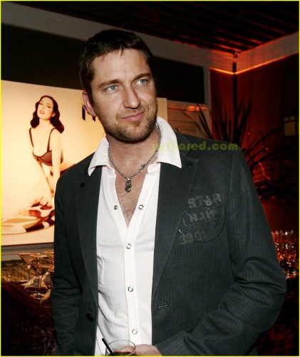 300-gerard-butler-03.jpg