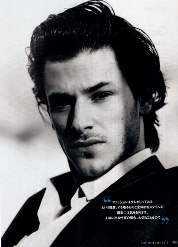elle2010sep03.jpg