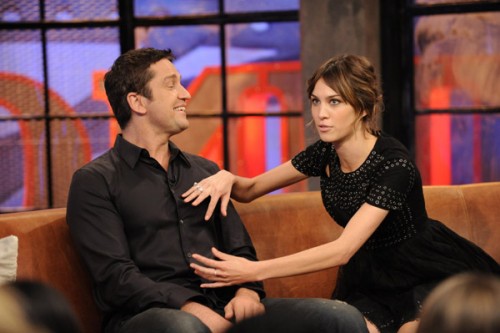 Gerard Butler with Alexa Chung at 'It's On.' 20.10.2009г.