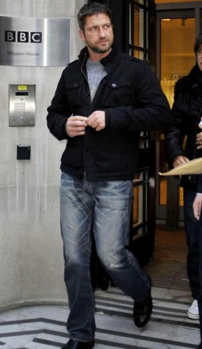 gerard-butler-031010-2.jpg