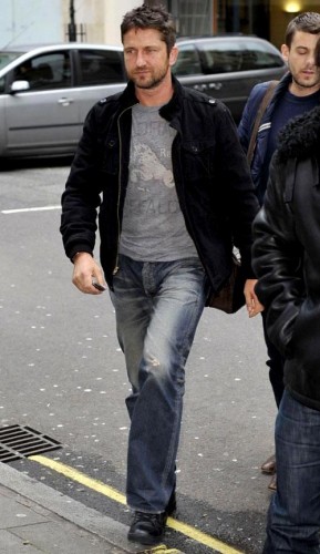 gerard-butler-031010-3.jpg