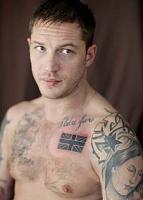 tom-hardy-tattoo-11272010-01.jpg