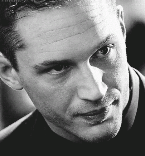 tumblr_m8r4sxLHks1ra93efo1_500.gif