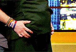 tumblr_m8nju5pXG91qa3emao3_250.gif