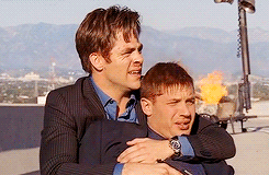 tumblr_mbosfe1Mue1qaho1po1_250.gif
