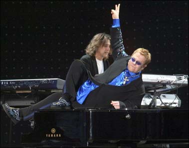 elton-john-2007-06-17-4525.jpg
