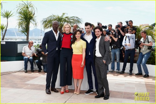 cate-blanchett-america-ferrera-bring-color-to-how-to-train-your-dragon-cannes-05.jpg
