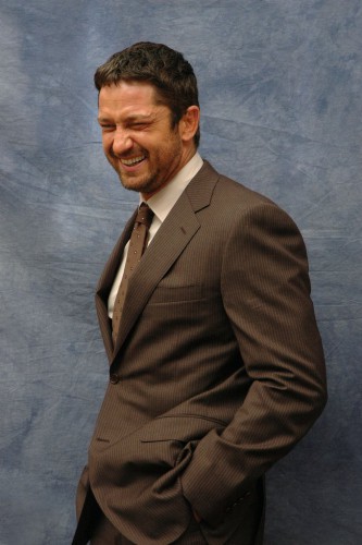 gerard butler smile.jpg