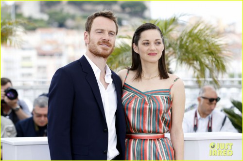 michael-fassbender-marion-cotillard-macbeth-premiere-04.jpg