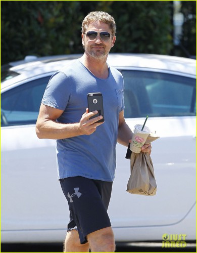 gerard-butler-kicks-major-butt-london-has-fallen-still-04.jpg