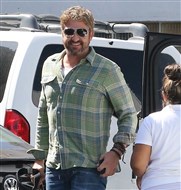 22261747-014.jpg