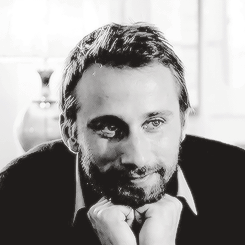 tumblr_nm84tbIpIM1sqf0kmo1_250.gif