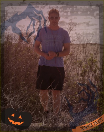 gerard-butler-hike-malibu-02.jpg
