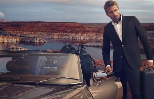 louis-vuitton-vraagt-matthias-schoenaerts-ook-voor-herfst-en-wintercampagne-id5554712-1000x800-n-940x609.jpg