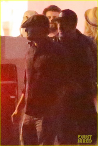 leonardo-dicaprio-goes-out-after-his-oscar-win-03.jpg