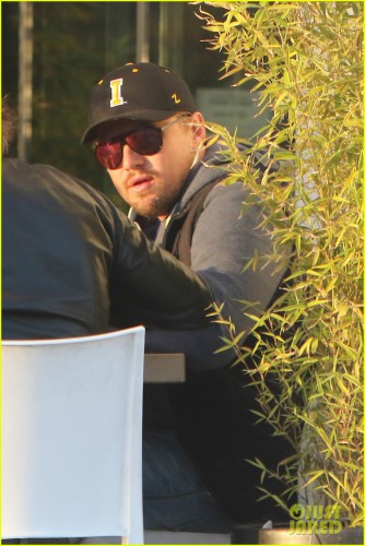 leonardo-dicaprio-has-been-in-the-best-mood-following-oscar-win-01.jpg