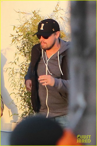 leonardo-dicaprio-has-been-in-the-best-mood-following-oscar-win-04.jpg