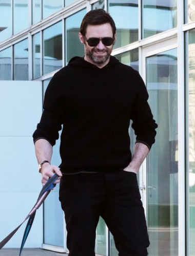 Hugh+Jackman+Hugh+Jackman+Walks+Dogs+NYC+A120pdtHIlFl.jpg