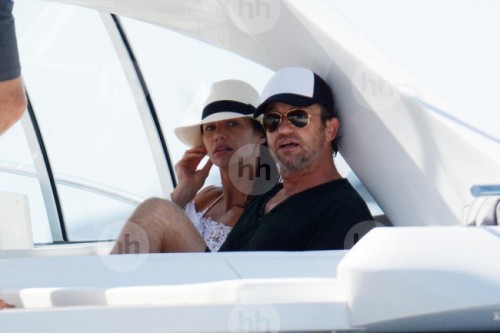 prev_watermarked0_57651103.jpg