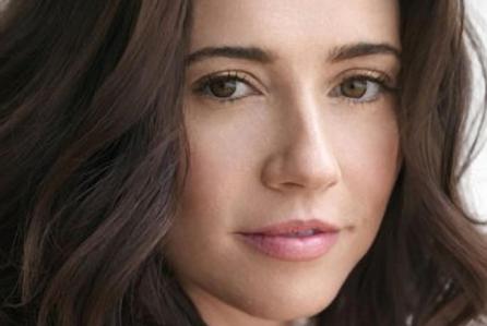 linda-cardellini.jpg