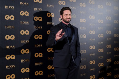Gerard+Butler+GQ+Men+Year+Awards+2016+Photocall+xzxhsBbnahSl.jpg