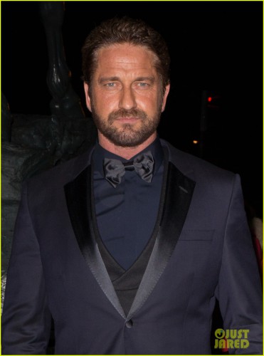 gerard-butler-gq-awards-03.jpg