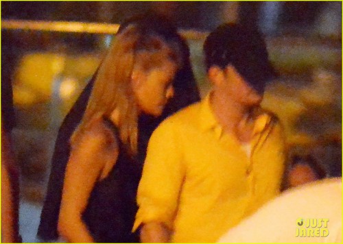 leonardo-dicaprio-nina-adgal-orlando-bloom-st-barts-02.jpg