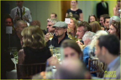 leonardo-dicaprio-joins-sean-penn-at-his-haiti-event-04.jpg