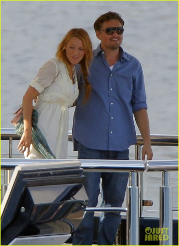blake-lively-ahead-of-curve-leonardo-dicaprio-04.jpg