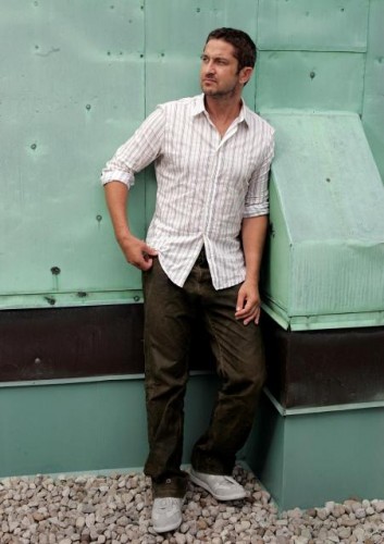gerard_butler_photo_shoot.jpg