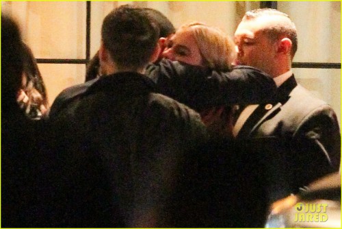 leonardo-dicaprio-emma-watson-pre-oscars-party-03.jpg