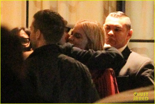 leonardo-dicaprio-emma-watson-pre-oscars-party-37.jpg