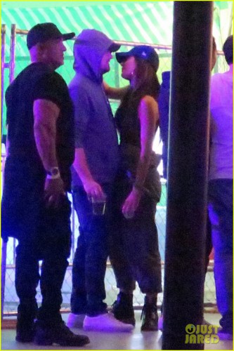leonardo-dicaprio-camila-morrone-coachella-13.jpg
