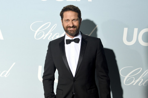 Gerard+Butler+2019+Hollywood+Science+Gala+Fo9XkM2GXIVx.jpg