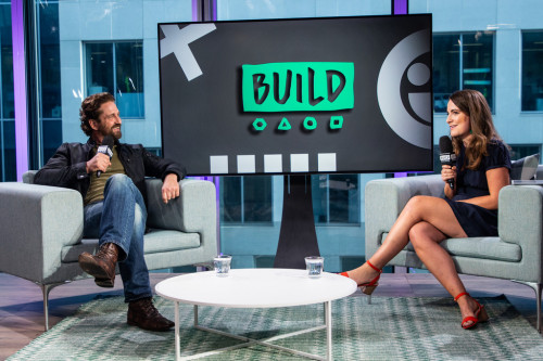 Gerard+Butler+Gerard+Butler+Attends+BUILD+3_RhAZXGL-Sx.jpg