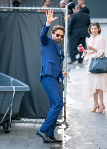 Gerard+Butler+Gerard+Butler+Kimmel+DFMq-BD9vvWx.jpg