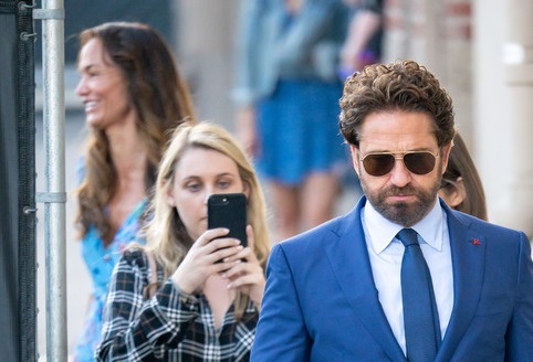 Gerard+Butler+Gerard+Butler+Kimmel+eAMd40MiCDNx.jpg
