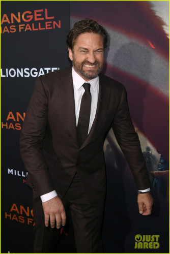 gerard-butler-morgan-brown-angel-has-fallen-premiere-08.jpg