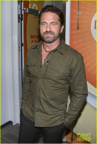 gerard-butler-univision-august-2019-01.jpg