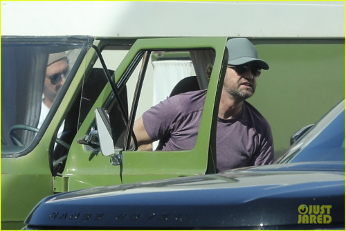 gerard-butler-beverly-hills-february-2020-03.jpg