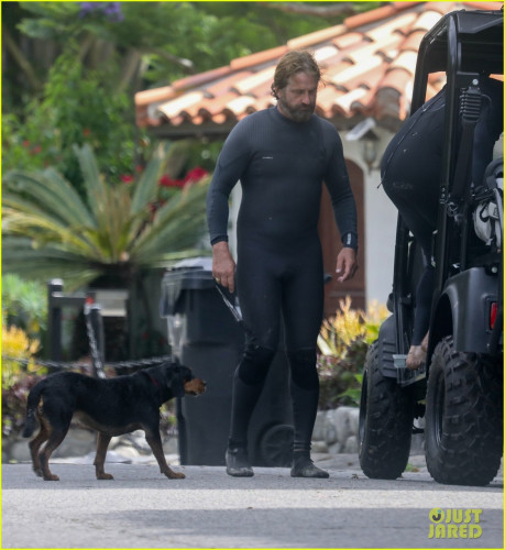 gerard-butler-goes-shirtless-surfing-with-gerard-butler-07.jpg