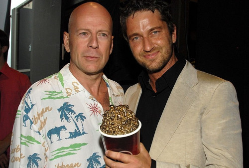 gettyimages-76089711-1024x1024-1.jpg (98.13 КБ) 10669 просмотров Брюс Уиллис и Джерард Батлер получили главные роли в триллере «Клин клином вышибают»