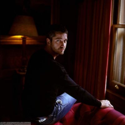 normal_015-GerardButler.jpg