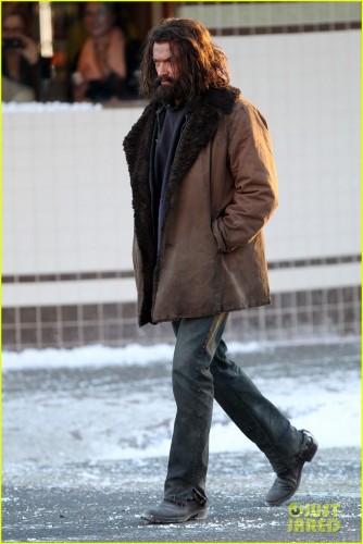 hugh-jackman-wolverine-set-05.jpg