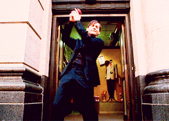 tumblr_lzvb69OIgi1r9k1jlo4_r1_250.gif