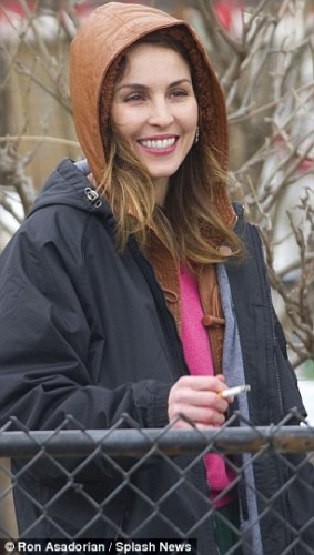 article-0-18D92845000005DC-998_306x541.jpg