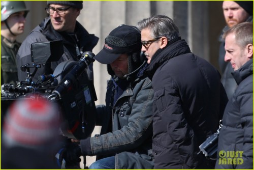 george-clooney-monuments-men-set-with-matt-damon-09.jpg