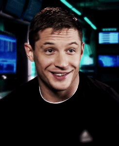 4_mj7xfkW9NK1s7sj75o3_250.gif