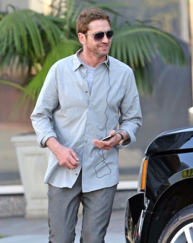 Gerard+Butler+Gerard+Butler+Parking+No+Parking+qqtsIAZuw1ll.jpg